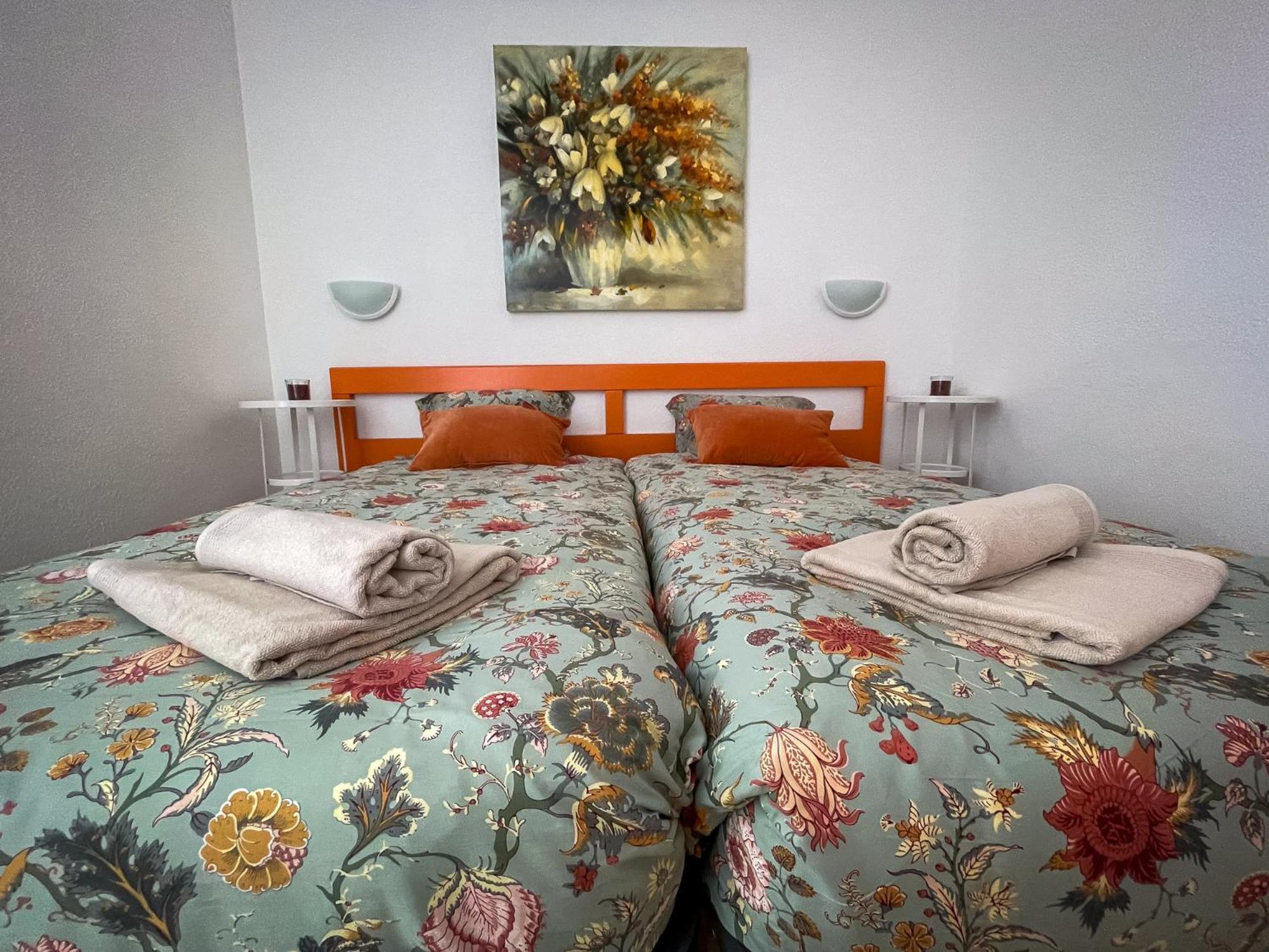 Casita Naranja - Bouganville Коста-де-Антигуа Экстерьер фото